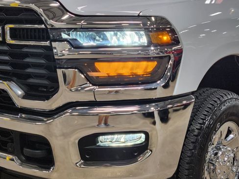 Used 2025 RAM 2500 Tradesman AWD/4WD image 10