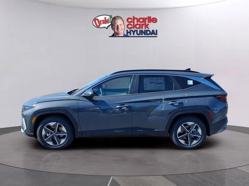 New 2026 Hyundai Tucson SEL FWD image 2