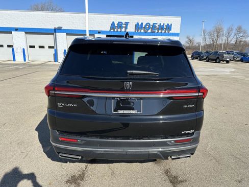 Used 2025 Buick Enclave Preferred image 4