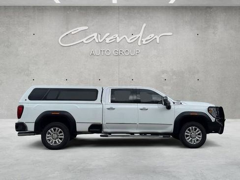 Used 2021 GMC Sierra 3500 Denali w/ Denali Ultimate Package image 17