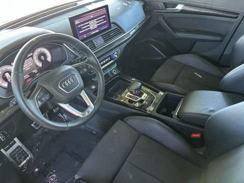 Used 2022 Audi SQ5 Premium Plus w/ Premium Plus Package AWD/4WD image 4