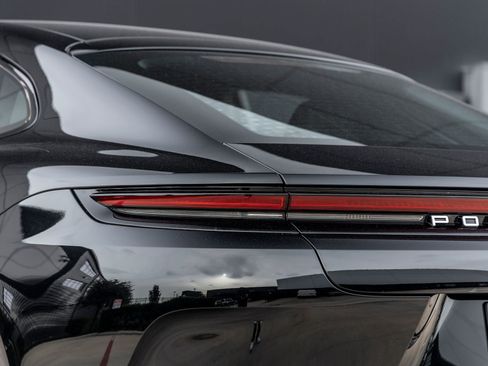 Certified 2026 Porsche Panamera RWD image 15