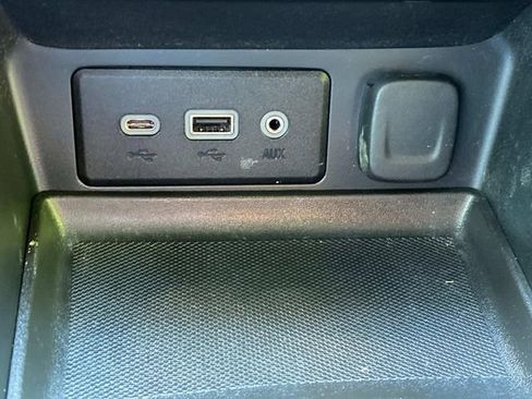 Used 2019 GMC Terrain SLE image 27