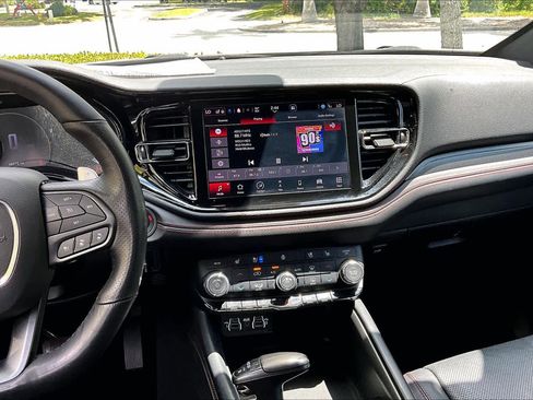 Used 2023 Dodge Durango GT AWD/4WD image 7