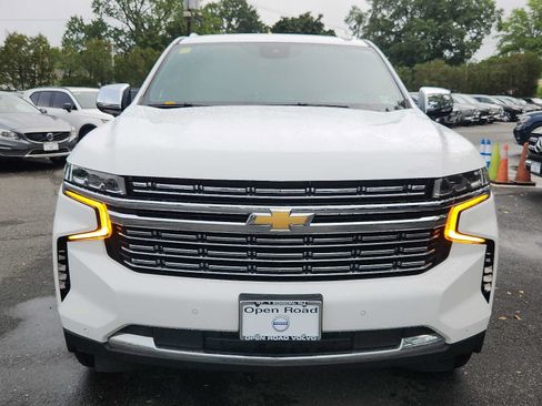 Used 2024 Chevrolet Tahoe Premier AWD/4WD image 2