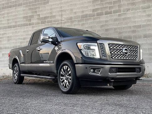 Used 2017 Nissan Titan Platinum Reserve AWD/4WD image 2