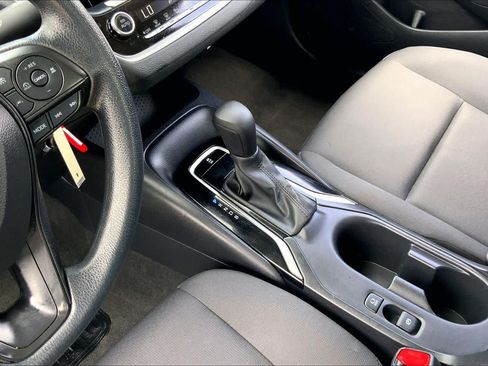Used 2024 Toyota Corolla LE FWD image 16