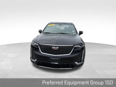 Used 2025 Cadillac XT6 Premium Luxury image 5