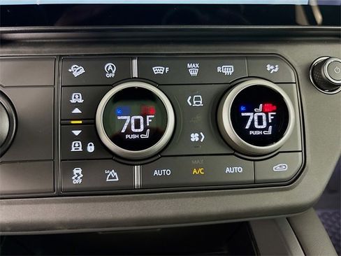 New 2026 Land Rover Defender 110 S image 17