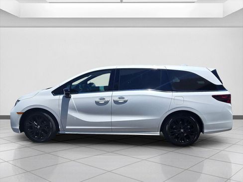 Certified 2025 Honda Odyssey Sport-L image 8