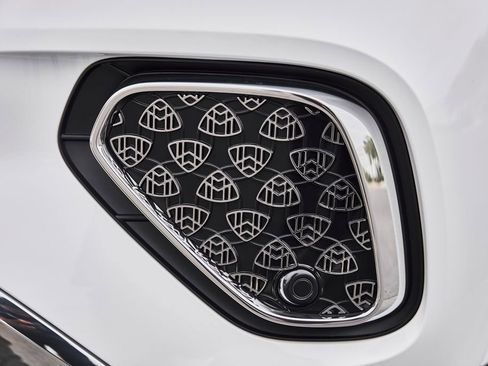 Used 2026 Mercedes-Benz Maybach GLS 600 4MATIC image 8