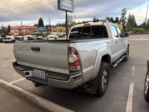 Used 2011 Toyota Tacoma 4x4 Double Cab w/ SR5 Pkg #2 image 3