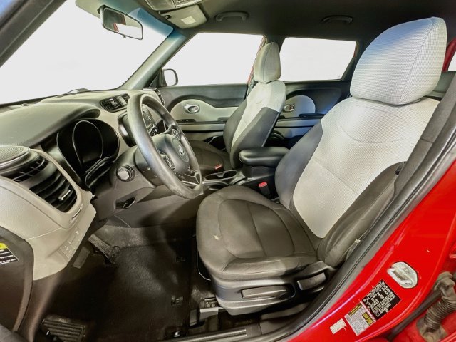 Used 2019 Kia Soul FWD image 26