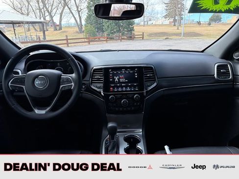 Used 2019 Jeep Grand Cherokee Limited w/ Trailer Tow Group IV AWD/4WD image 18