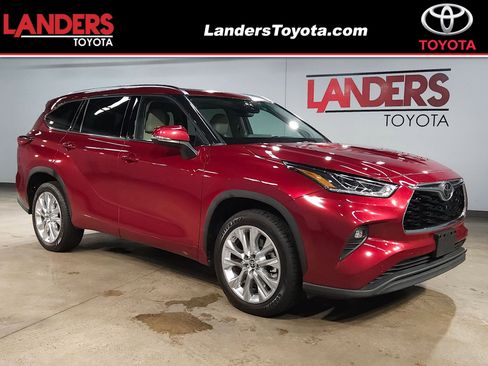 Used 2020 Toyota Highlander Limited image 1