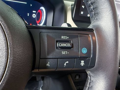 Certified 2024 Nissan Rogue SL FWD image 34