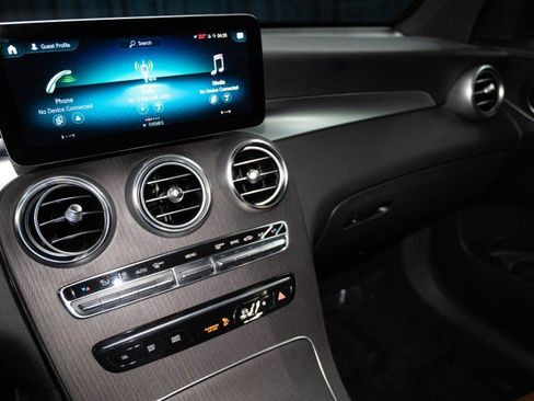 Certified 2022 Mercedes-Benz GLC 300 image 27