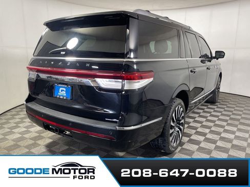Used 2022 Lincoln Navigator L Black Label AWD/4WD image 7