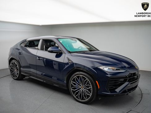 Used 2025 Lamborghini Urus SE image 1