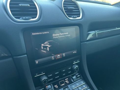 Used 2024 Porsche 718 Cayman Style Edition image 16