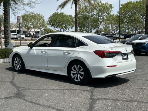 Used 2024 Honda Civic LX image 3