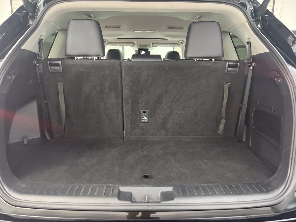 Used 2025 Toyota Highlander XLE FWD image 43