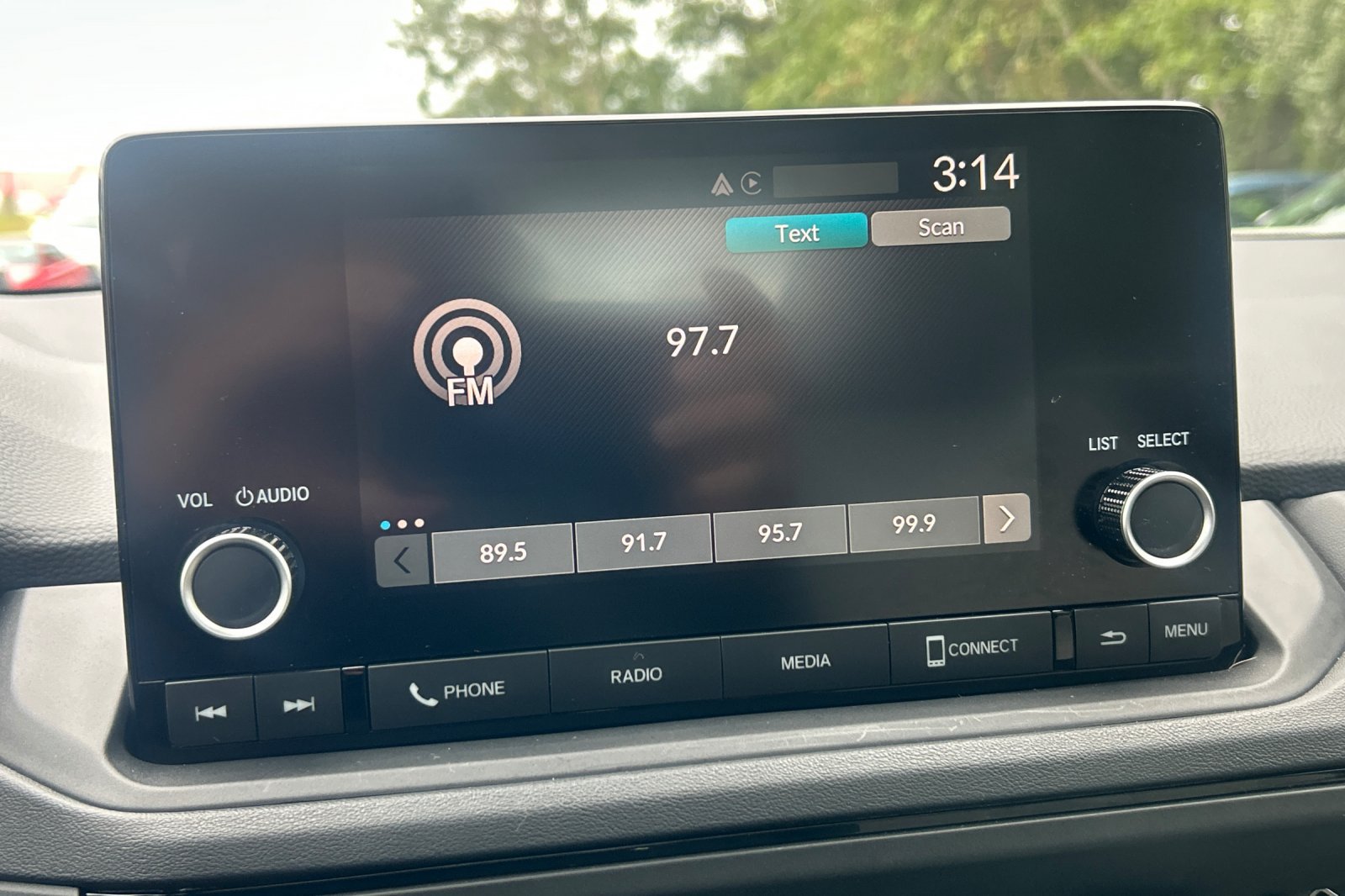 Used 2025 Honda Accord SE image 17