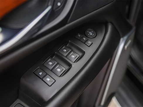 Used 2019 Cadillac Escalade Luxury image 27