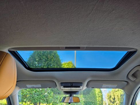 Used 2021 Nissan Sentra SV w/ SV Premium Package image 24