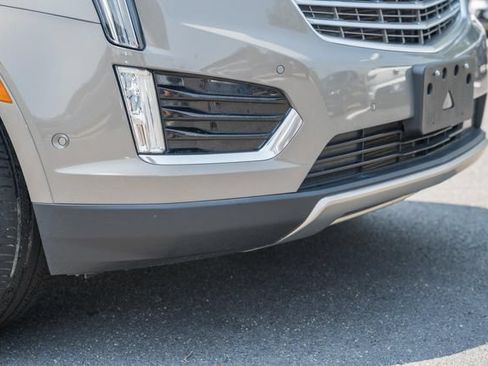 Used 2019 Cadillac XT5 Platinum AWD/4WD image 16