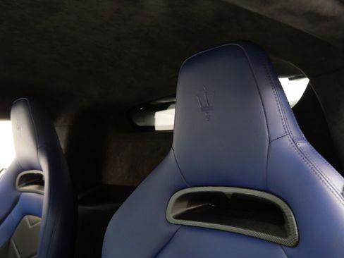 Used 2023 Maserati MC20 Coupe RWD image 32