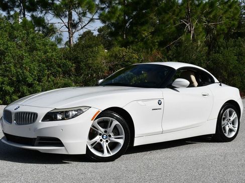 Used 2012 BMW Z4 sDrive35i RWD image 2