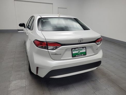 Used 2022 Toyota Corolla LE image 6