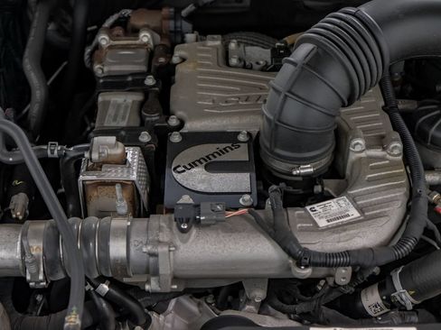 Used 2019 Nissan Titan PRO-4X AWD/4WD image 59