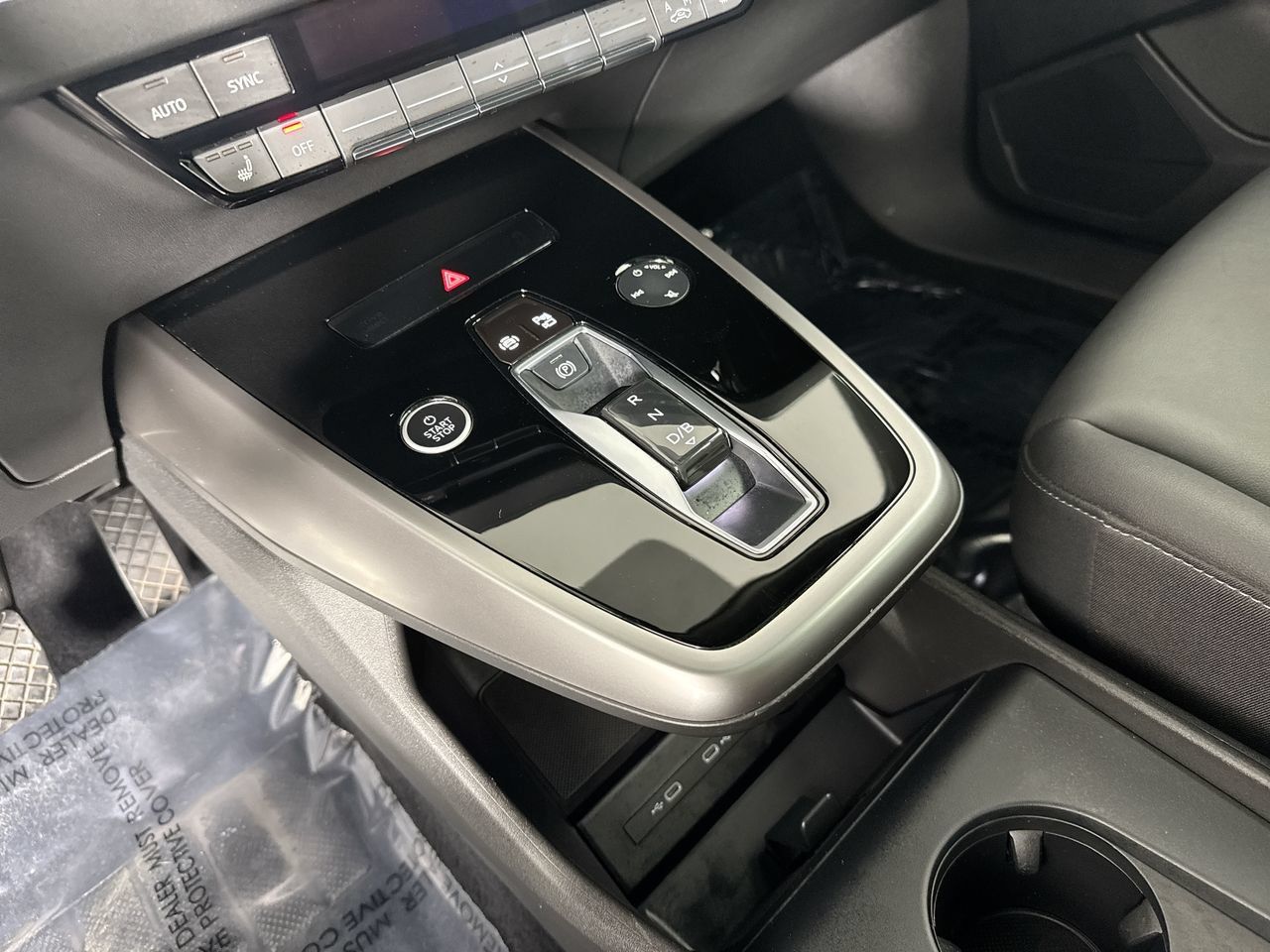 Used 2023 Audi Q4 e-tron Prestige w/ Black Optic Package AWD/4WD image 24