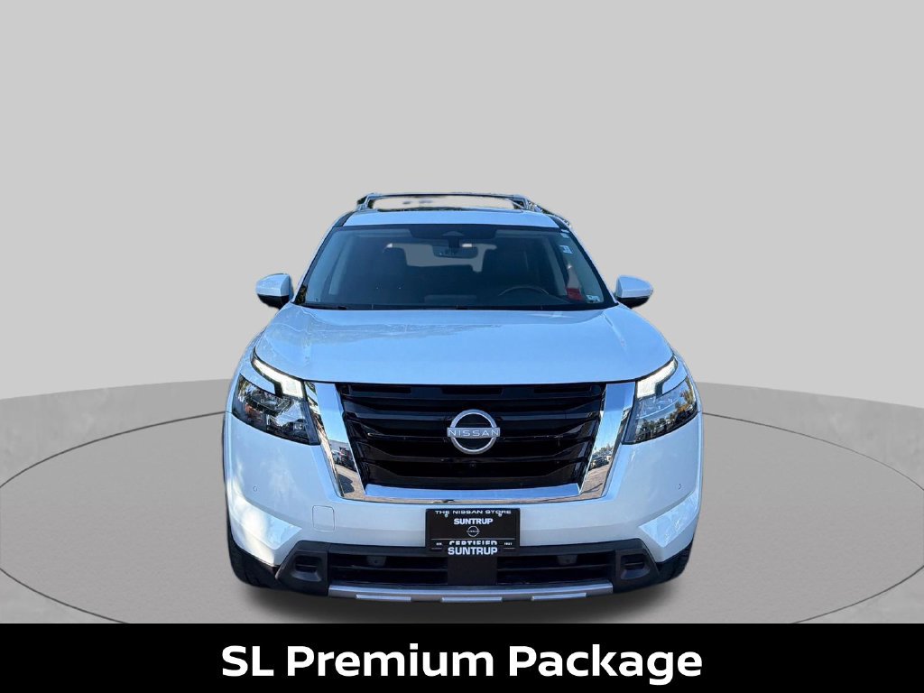 Certified 2025 Nissan Pathfinder SL w/ SL Premium Package AWD/4WD image 10
