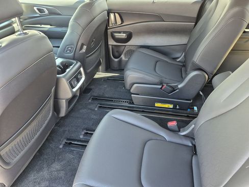 New 2026 Kia Carnival SX FWD image 13