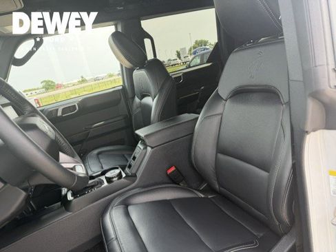 Used 2026 Ford Bronco Outer Banks AWD/4WD image 11