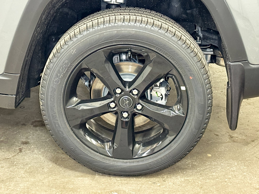 New 2027 Jeep Grand Cherokee Limited AWD/4WD image 42
