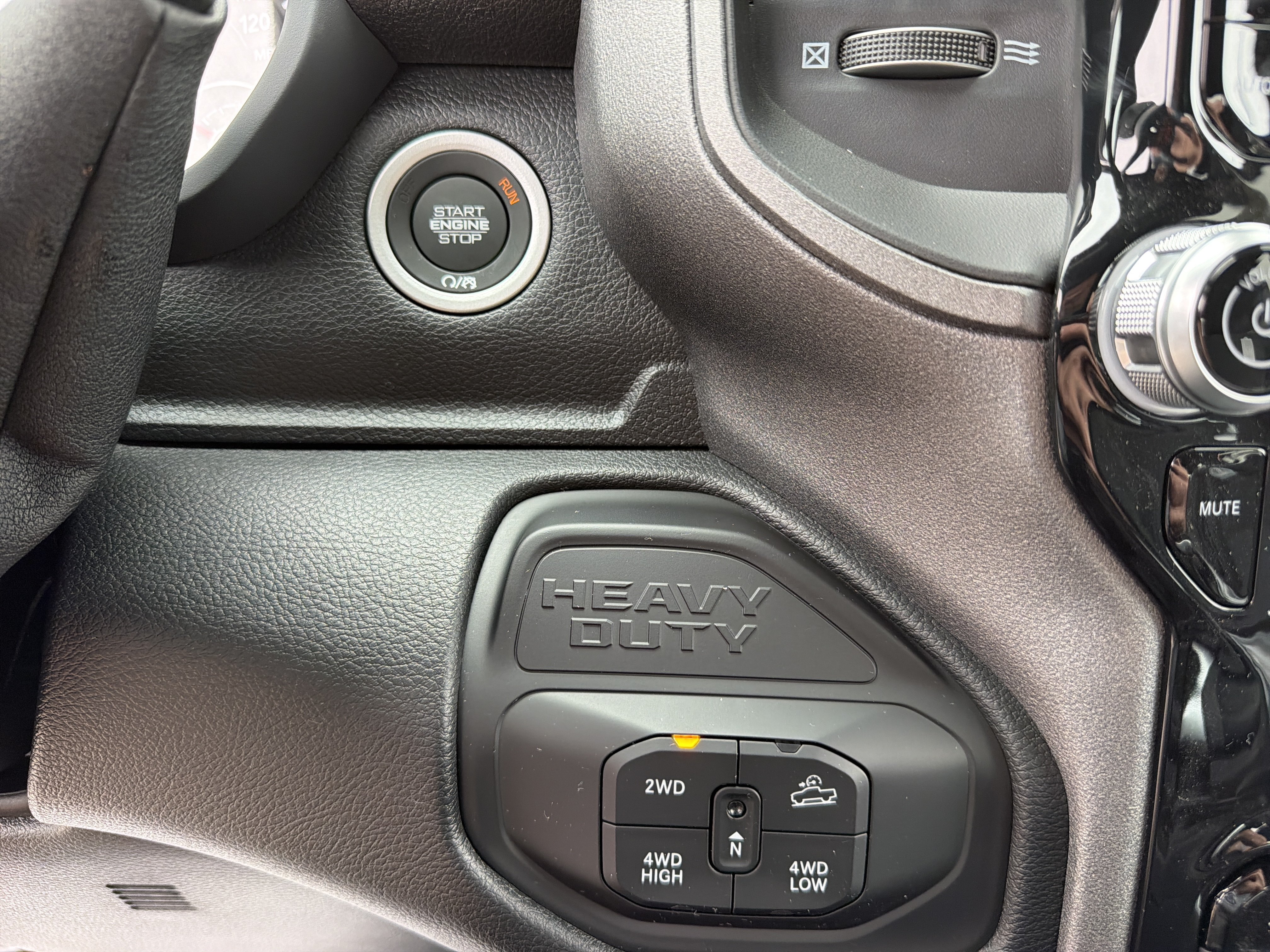 New 2027 RAM 2500 Warlock AWD/4WD image 23