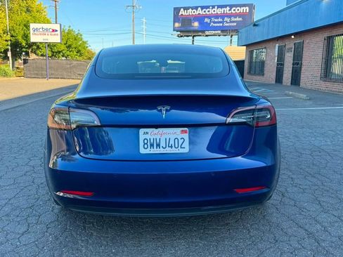 Used 2021 Tesla Model 3 Standard Range Plus RWD image 4