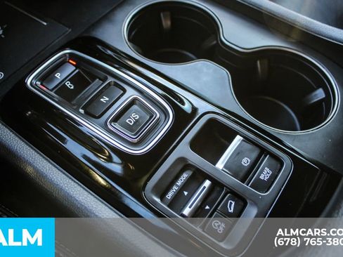 Used 2024 Honda Pilot EX-L image 37