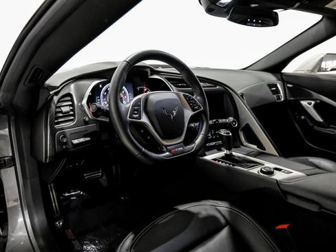 Used 2015 Chevrolet Corvette Z06 w/ 2LZ Preferred Equipment Group image 5