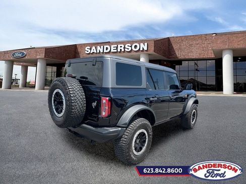 Certified 2022 Ford Bronco Badlands AWD/4WD image 3