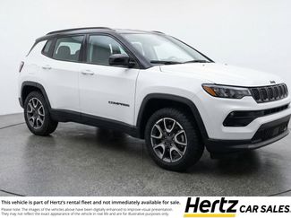 Used 2025 Jeep Compass Trailhawk AWD/4WD video 1