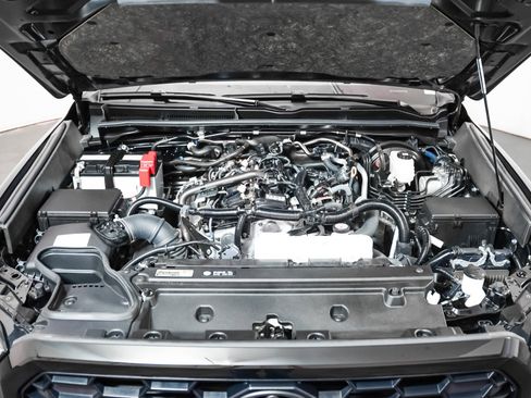 Used 2025 Toyota 4Runner TRD Off-Road Premium w/ Tow Technology Package image 4