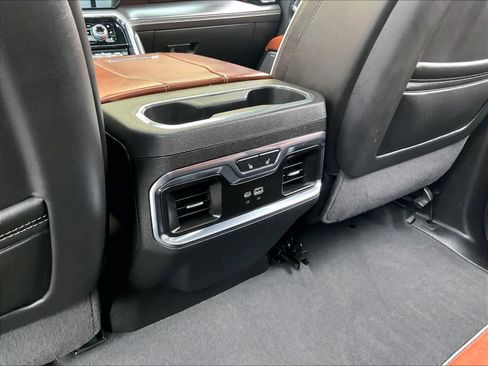 Used 2024 GMC Sierra 2500 Denali Ultimate image 28