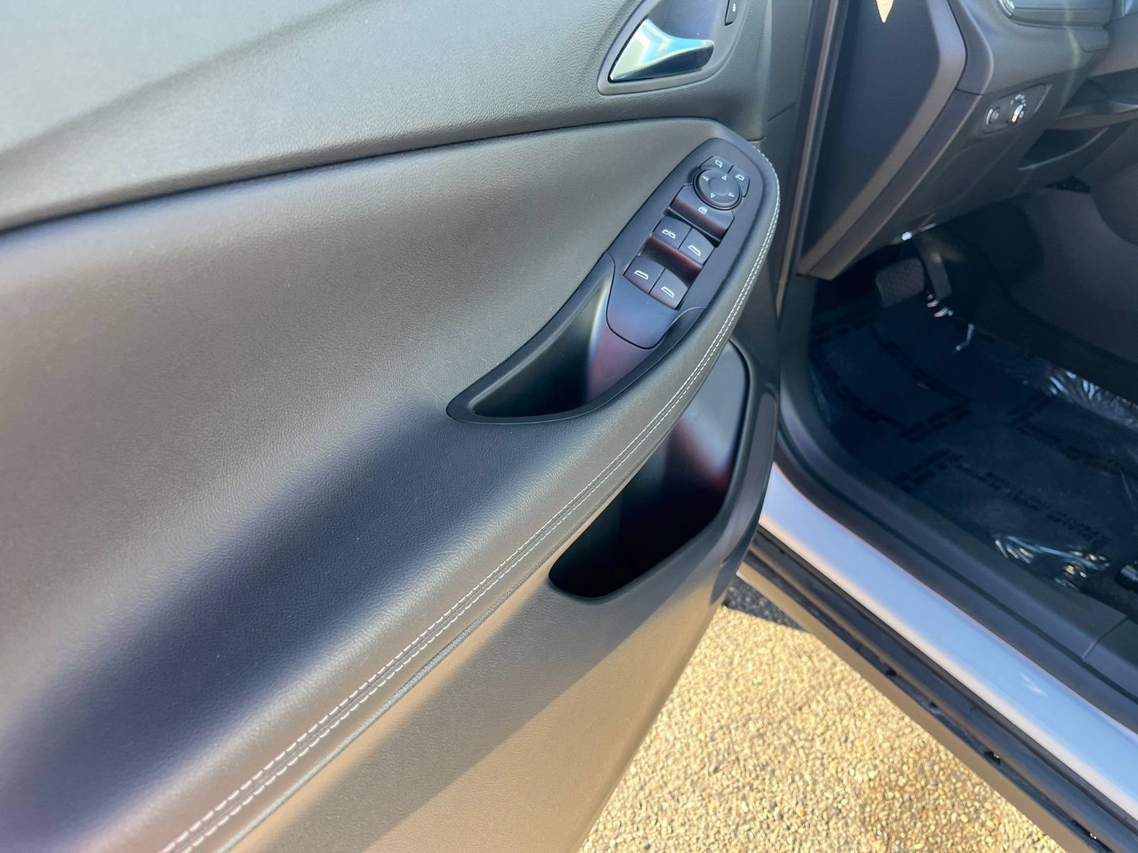 Used 2026 Buick Encore GX Preferred AWD/4WD image 18
