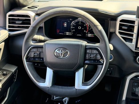 Used 2024 Toyota Sequoia Platinum image 18