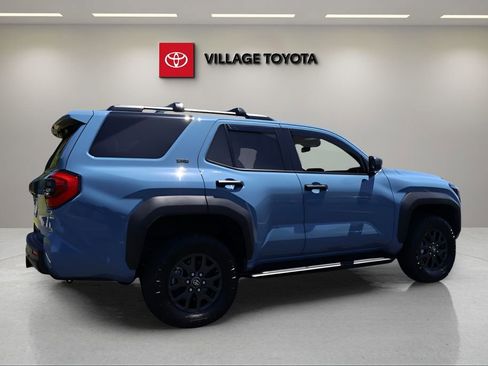 Certified 2025 Toyota 4Runner SR5 image 5